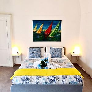 Luna Caprese Room